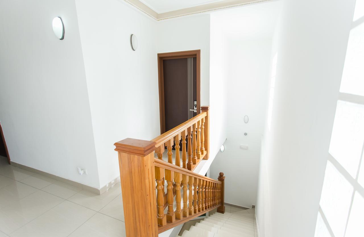 Residence Hoteliere Le Jomonia 리브르빌 외부 사진