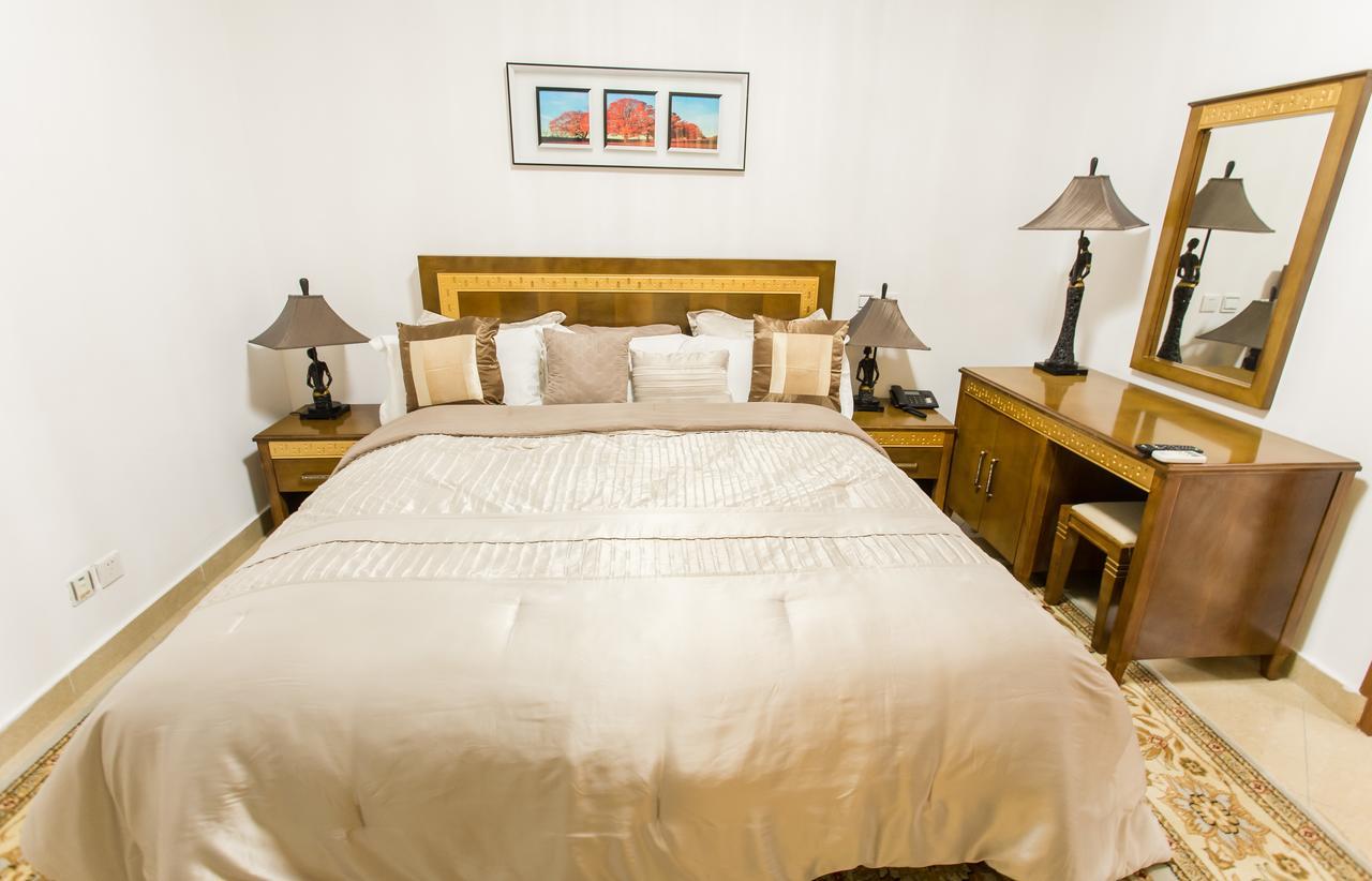 Residence Hoteliere Le Jomonia 리브르빌 외부 사진