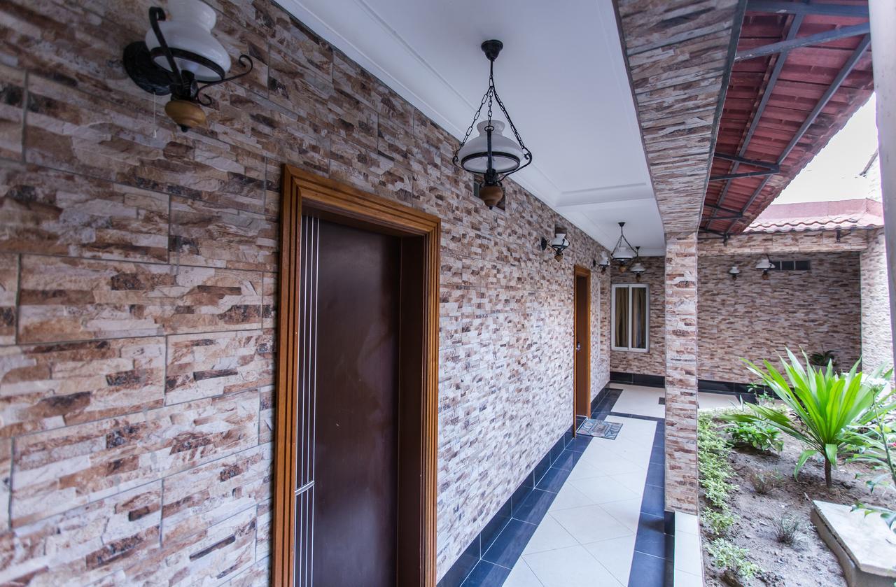 Residence Hoteliere Le Jomonia 리브르빌 외부 사진