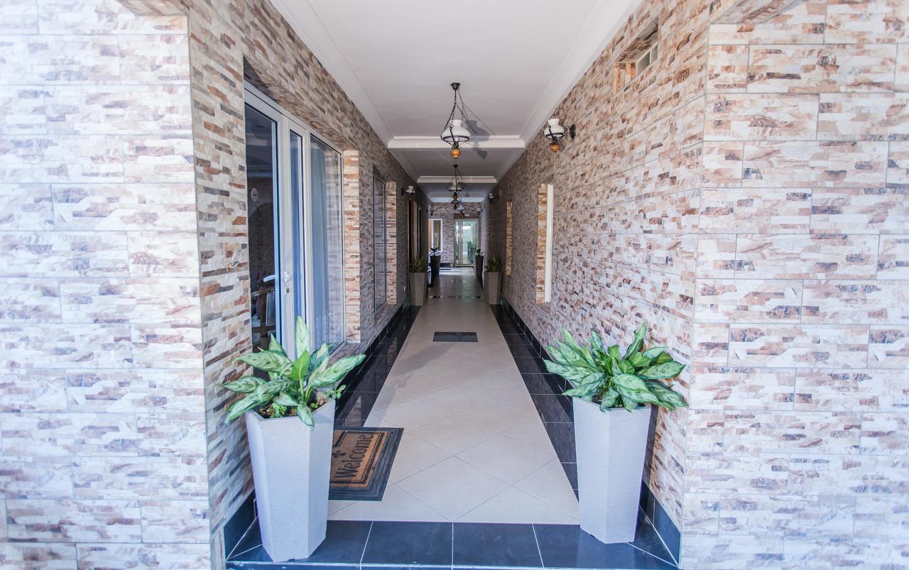 Residence Hoteliere Le Jomonia 리브르빌 외부 사진