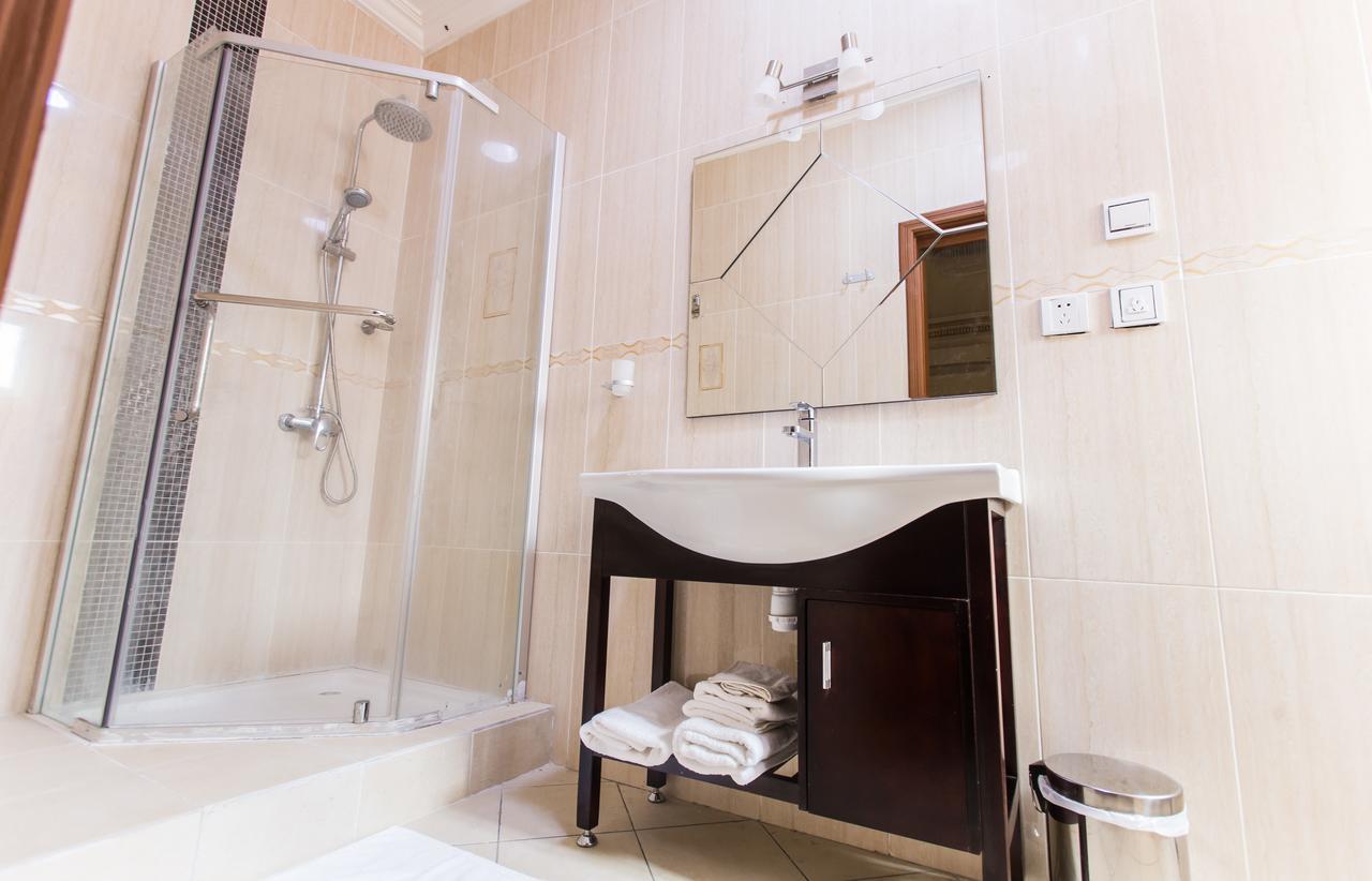 Residence Hoteliere Le Jomonia 리브르빌 외부 사진